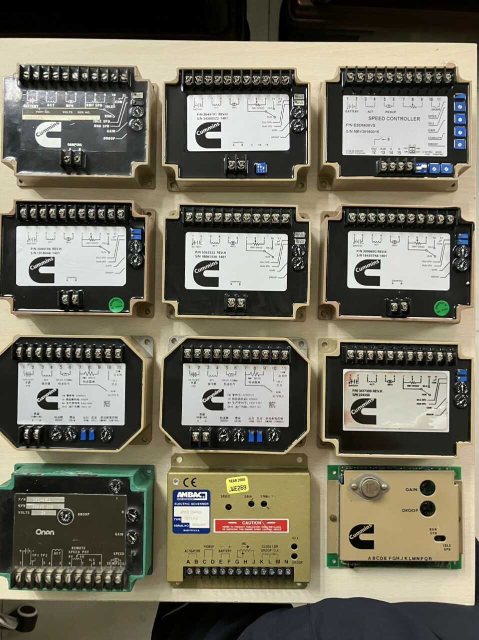 bo-dieu-toc-may-phat-dien